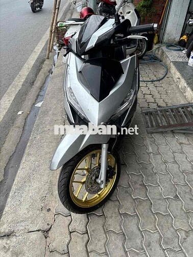 Honda Click 125 màu Bạc