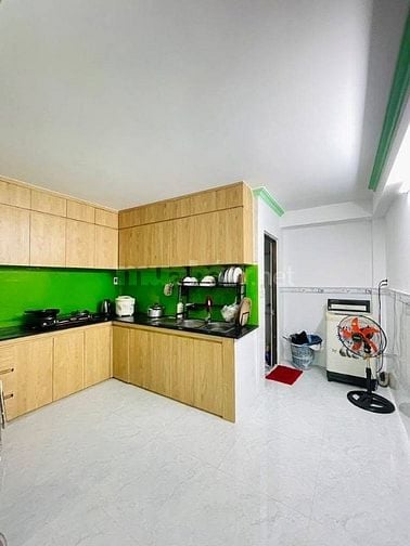 Kẹt tiền bán nhà SHR Đường số 5 HBC Thủ Đức 70m2 Giá 4ty120 