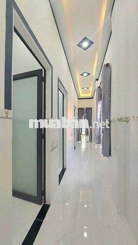 Bán nhà cấp 4 sổ hồng riêng, dt 100m2 ngay KDC Bình Hưng giá 740triệu