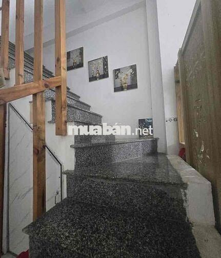 BÁN NHÀ 2 TẦNG, 47.5M2, 3.3 TỶ, TRẦN ĐÌNH NAM, GẦN SÂN BAY, Ở NGAY