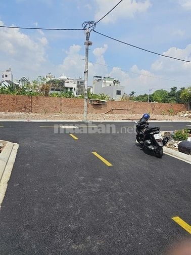 Chỉ Cấn 2.5ty sở hửu ngay nền đất tại Trung tâm Q12,cạnh trường Điện