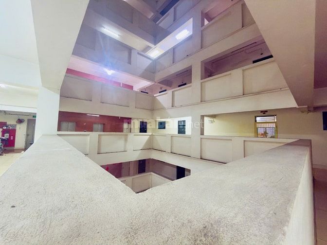 CC Vĩnh Hoàng- Đền Lừ 65m2 , view hồ điều hòa, SĐ cất két chỉ hơn 4 tỷ