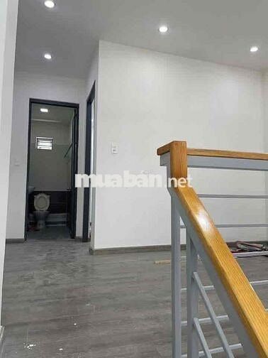 Cho thuê nhà Nguyễn Phước Nguyên (gác đúc 2pn 2wc)