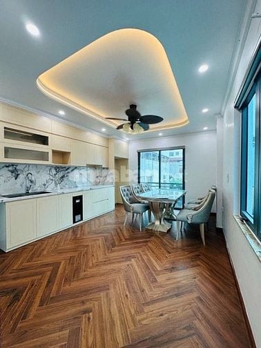 SIÊU PHẨM– CẦU GIẤY -7 TẦNG, THANG MÁY -LÔ GÓC 3 THOÁNG, Ô TÔ CHẠY VÒN