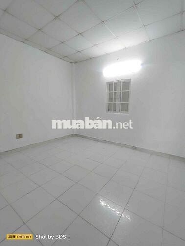 Nhà 1 Trệt 1 Lầu 3pn HXH gần ĐH Luật - Vạn Phúc 9triệu