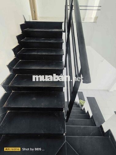 Nhà 1 Trệt 1 Lầu 3pn HXH gần ĐH Luật - Vạn Phúc 9triệu