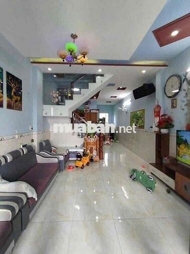 vợ chồng mình cần bán căn nhà 1 trệt 1 lầu gần cầu ông thìn quốc lộ 50