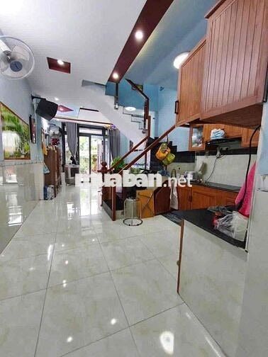vợ chồng mình cần bán căn nhà 1 trệt 1 lầu gần cầu ông thìn quốc lộ 50