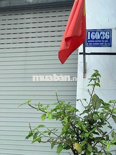 nhà cấp 4, hẻm xe hơi, đất vuông vức, thiện chí thương lượng
