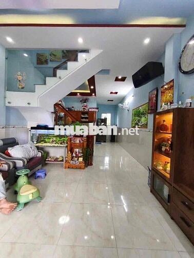 vợ chồng mình cần bán căn nhà 1 trệt 1 lầu gần cầu ông thìn quốc lộ 50