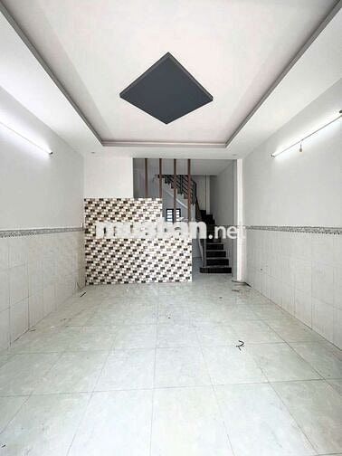 Nhà 2/ võ văn vân ,vĩnh lộc b ,bình chánh 4mx9m đúc 1 lầu