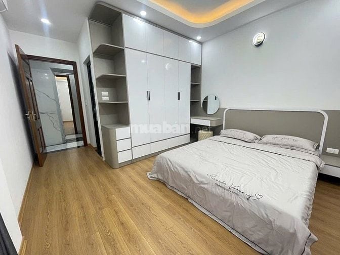  Khu Ngọc Hà giá 11 tỷ, 40mx5 tầng, mới đẹp