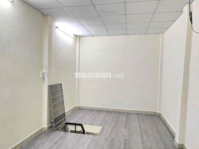 Cần cho thuê nhà 3.5x8m gác suốt có ban công 6tr