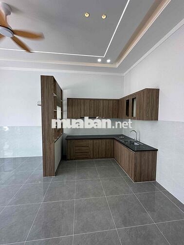 350Tr có nhà cấp 4 sát trường C1 ngay Việt Hương 2