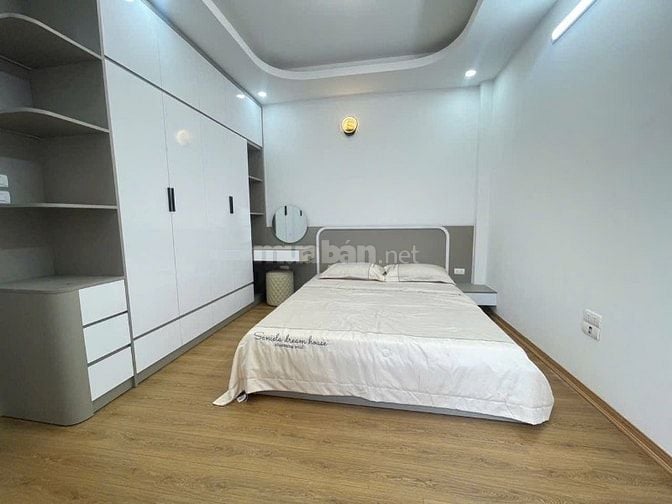  Khu Ngọc Hà giá 11 tỷ, 40mx5 tầng, mới đẹp