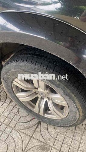 Ford Everest Đen 7 chỗ