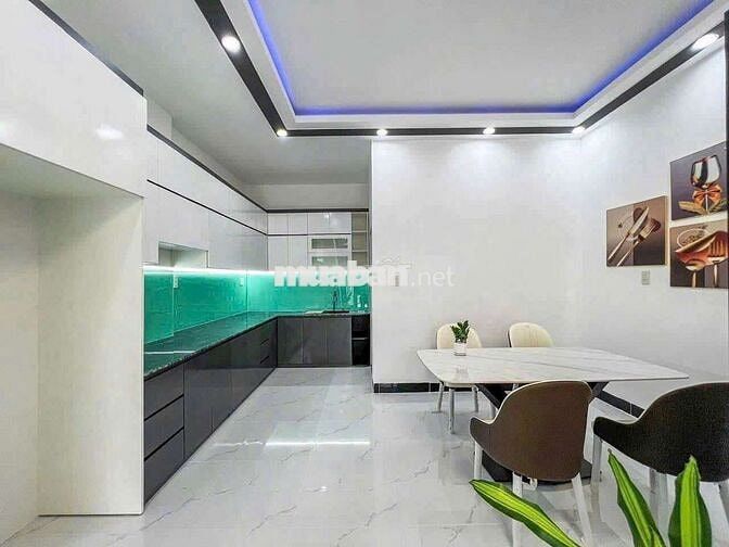 Bán nhà 1 trệt1 lầu sổ hồng riêng ngay chợ Bờ Ngựa giá 1tỷ070triệu