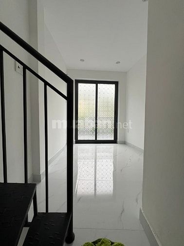 Mặt Tiền Kinh Doanh – Số 39 Phạm Viết Chánh, P.NCT, Q.1