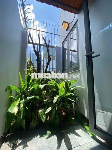 Bán nhà 4 tầng, HXH 5x16m, DTSD: 198m2 giá rẻ: 6.6 tỷ