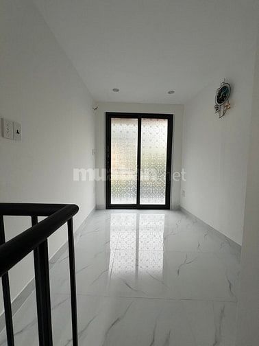 Mặt Tiền Kinh Doanh – Số 39 Phạm Viết Chánh, P.NCT, Q.1