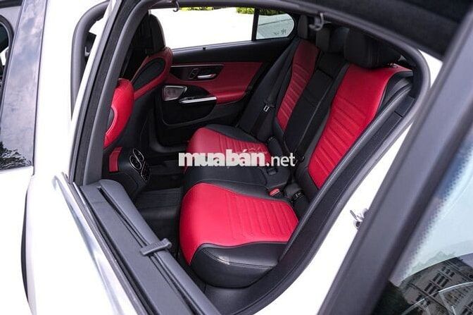 Mercedes C43 AMG Model 2024 - 9000km