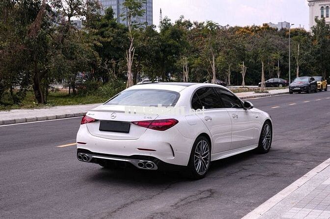 Mercedes C43 AMG Model 2024 - 9000km