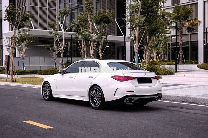 Mercedes C43 AMG Model 2024 - 9000km
