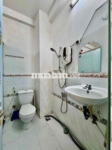 Cho Thuê Phòng Trọ Giường Tầng Cửa Sổ Thoáng Đủ Nội Thất Ngay LHP Q10