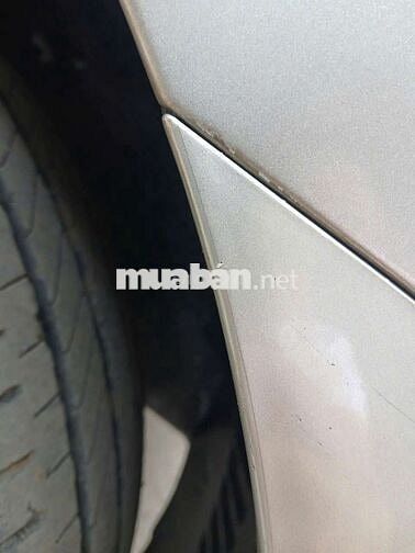 Hyundai Starex 6 chỗ Bạc