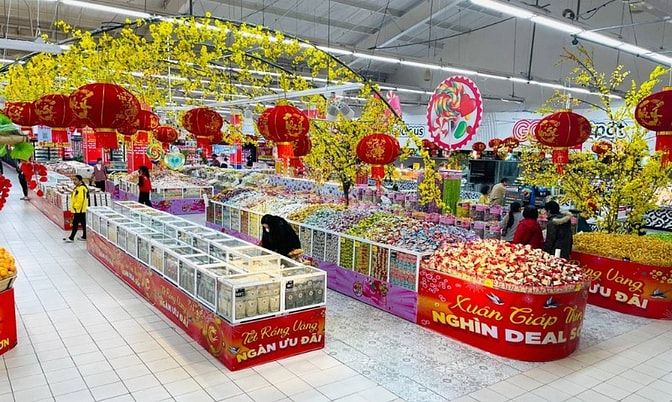 ƯU TIÊN NGƯỜI LỚN TUỔI LƯƠNG TỪ 8TR600.LÀM TẠI CỬA HÀNG (TẠP VỤ,KHO,G)