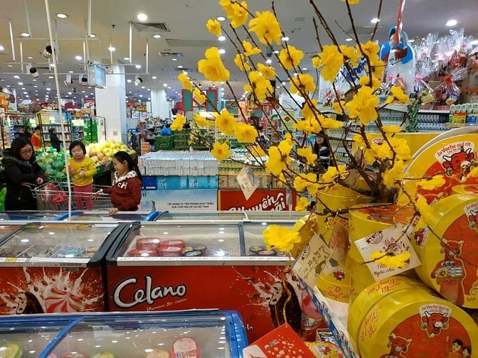 ƯU TIÊN NGƯỜI LỚN TUỔI LƯƠNG TỪ 8TR600.LÀM TẠI CỬA HÀNG (TẠP VỤ,KHO,G)