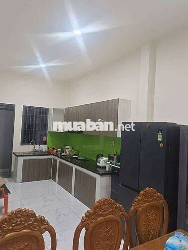 nhà 175m 2tầng giá chỉ 6.7 tỷ gần chợ đầu mối Hóc Môn 