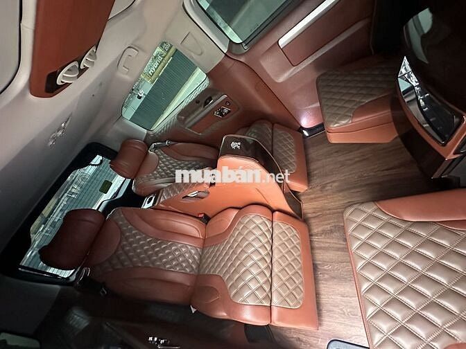 Peugeot Traveller Premium 2019 Đen