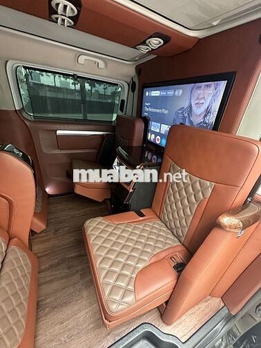 Peugeot Traveller Premium 2019 Đen