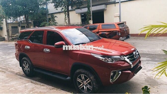 Toyota Fortuner 2019 Đỏ 13 vạn km