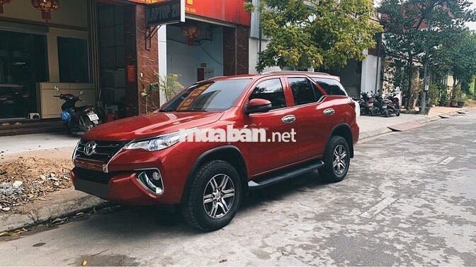 Toyota Fortuner 2019 Đỏ 13 vạn km