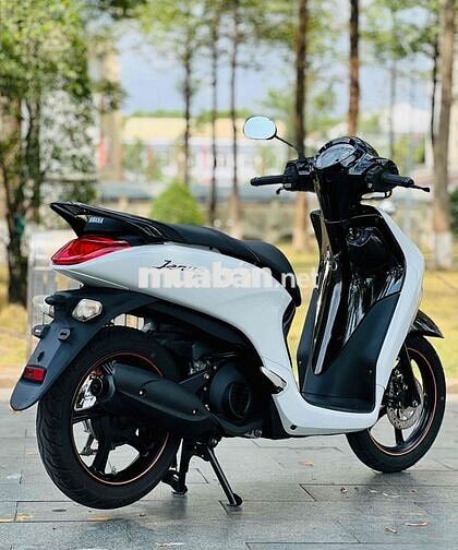 Yamaha Janus 125cc Trắng đen
