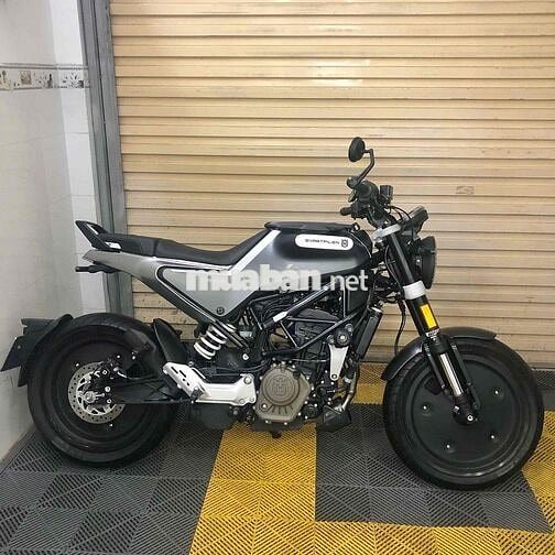 Husqvarna Svartpilen 200 2022 HCM. Husqvarna 200