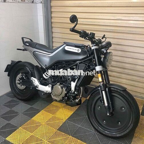 Husqvarna Svartpilen 200 2022 HCM. Husqvarna 200