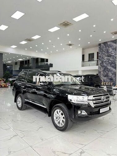Toyota Land Cruiser LC200 2016 Đen