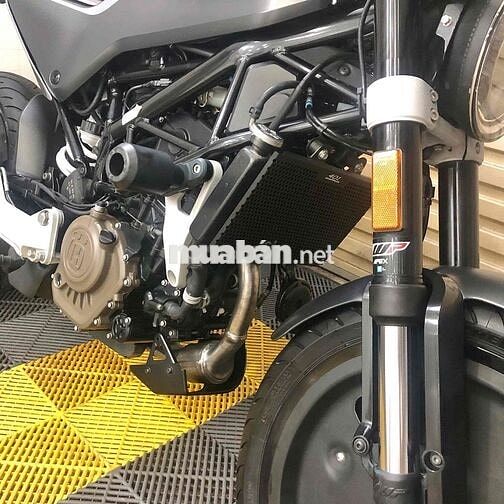 Husqvarna Svartpilen 200 2022 HCM. Husqvarna 200