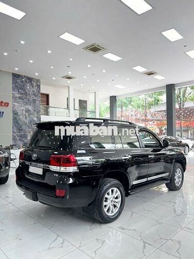 Toyota Land Cruiser LC200 2016 Đen