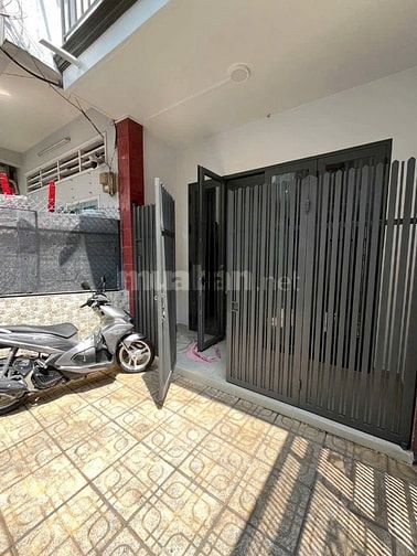 Nhà 1/ sau MT Nguyễn Duy Dương.DT 3.4mx12,5m.NH 3,6.Giá 6.75 tỷ. T+L
