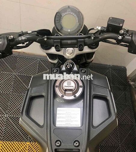 Husqvarna Svartpilen 200 2022 HCM. Husqvarna 200