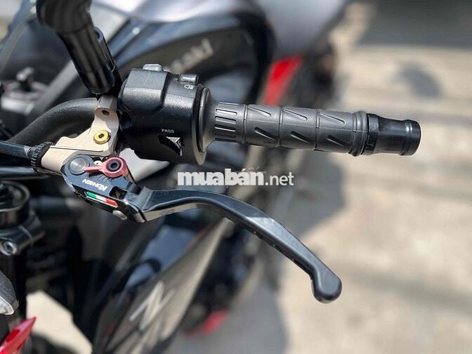 Kawasaki Z900 2023 Đen Đỏ Xám