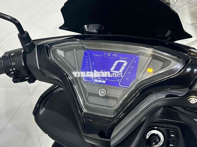 Yamaha NVX V2