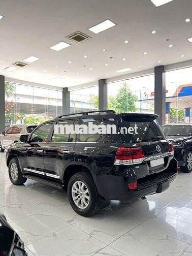 Toyota Land Cruiser LC200 2016 Đen