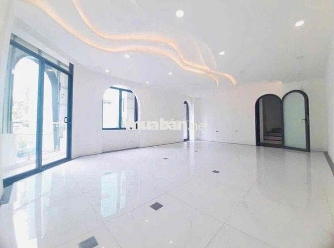 GIÁ SỐC HIẾM CÓ 3 MẶT TIỀN Lê Văn Sỹ – 390m² – Thang Máy – Chỉ 36tr