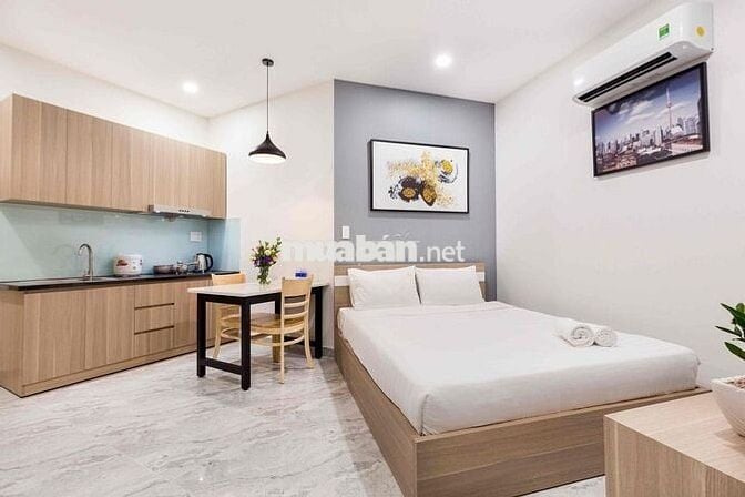 Tuyển lễ tân ca đêm (22h-6h)