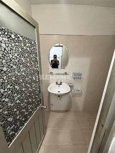 Chính chủ cho thuê nha ngõ 19 Lac Trung